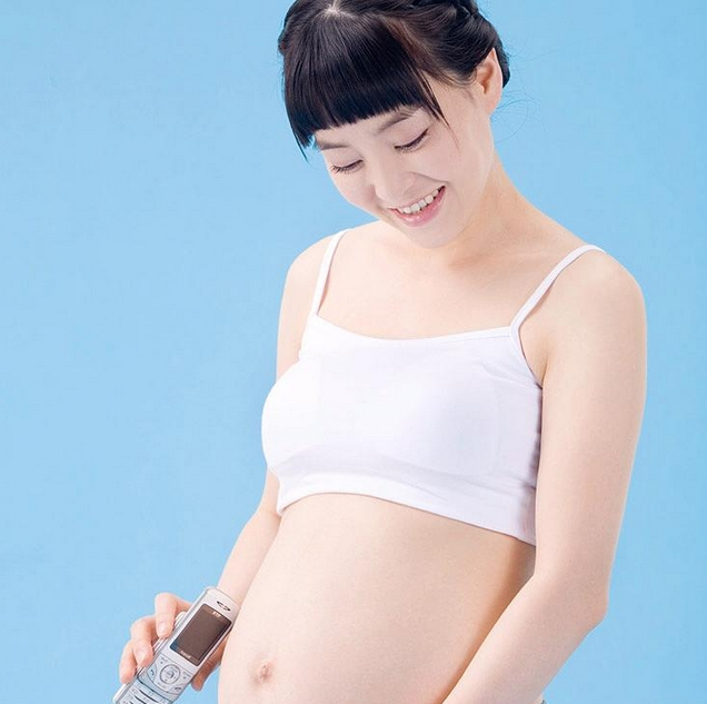 孕期可以使用手机和电脑吗 孕期用手机会影响宝宝发育吗-怀孕期